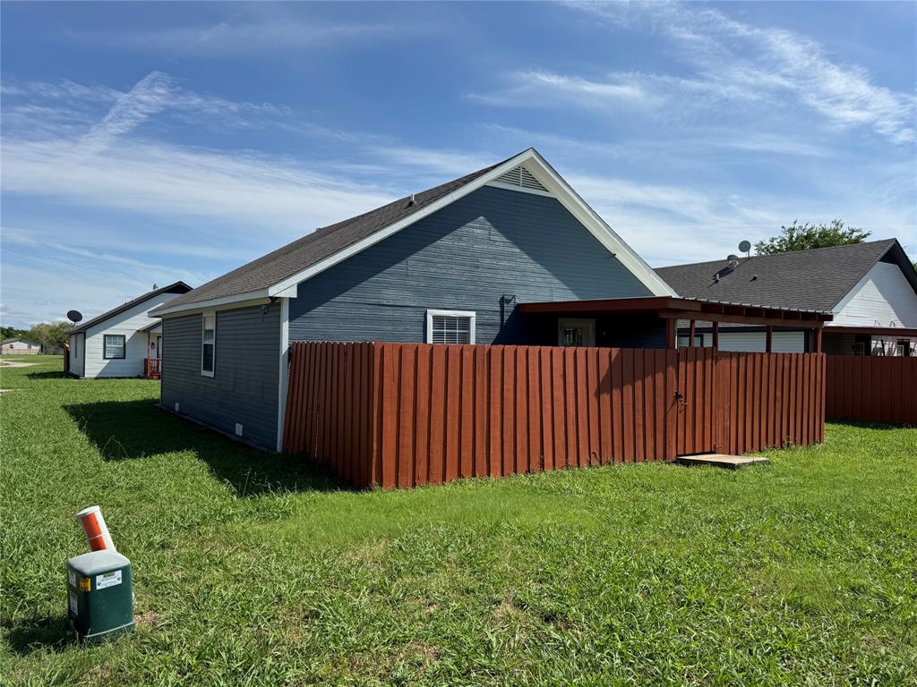 E C School Land - Residential Lease