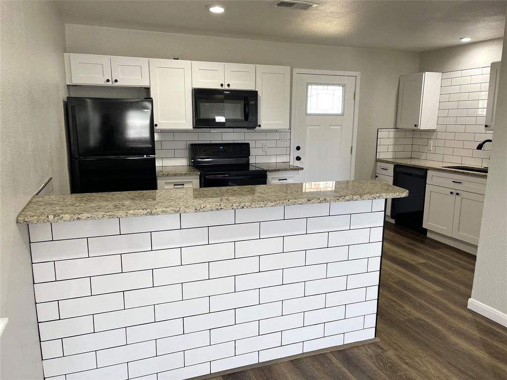 E C School Land - Residential Lease