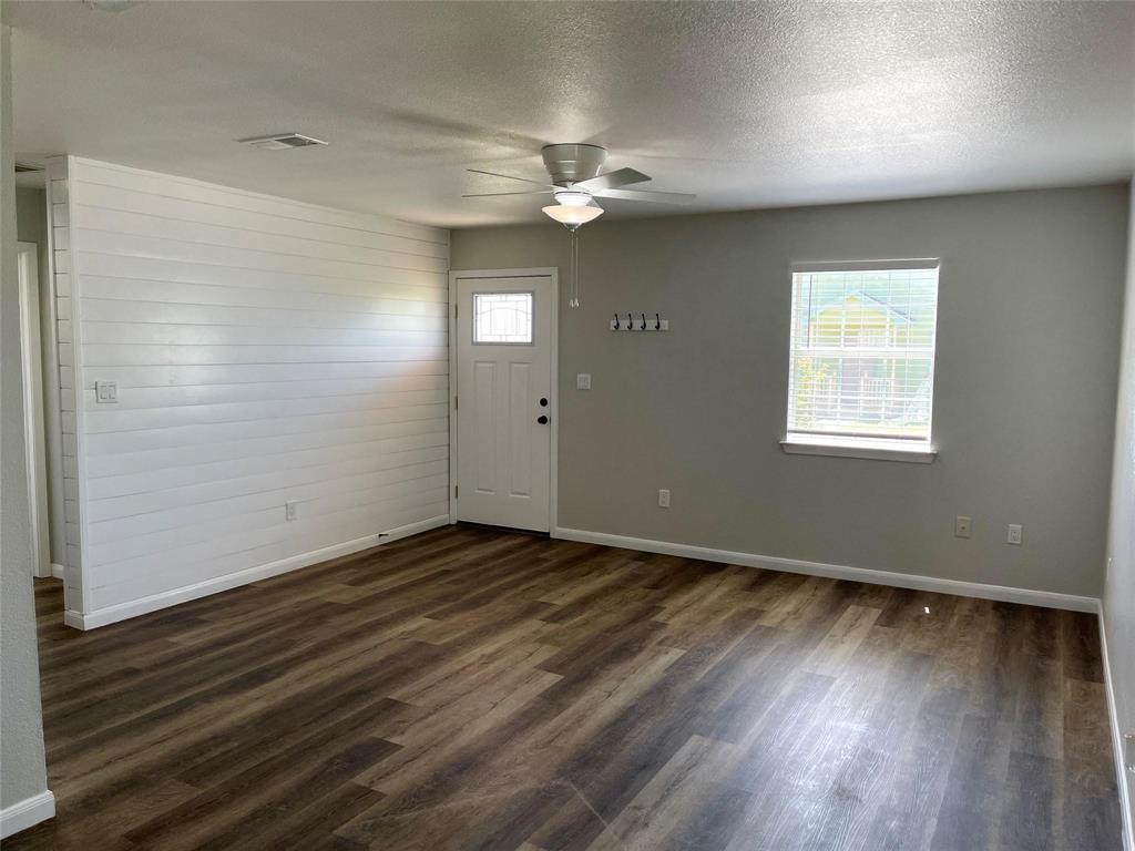 E C School Land - Residential Lease