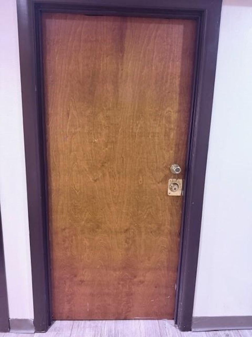 1,056 SF Office Suite - Split Layout for Dual Offices or Office + Lobby - Near Building Entrance

Now available: a 1,056 sq ft commercial office suite featuring a versatile split layout, ideal for two private offices or a combination of lobby reception and private office. Conveniently located close to the building entrance for easy access and excellent client visibility.

This flexible space is perfect for professional services, consulting, wellness, or administrative use. The layout provides privacy while maintaining a welcoming front area for clients or guests.

Property Features:

1,056 SF total space

Split layout: two private offices or office + reception lobby

Close to main building entrance

Ideal for small businesses or solo practitioners

Convenient location with on-site parking

Available now. Contact listing agent for lease terms or to schedule a private tour.