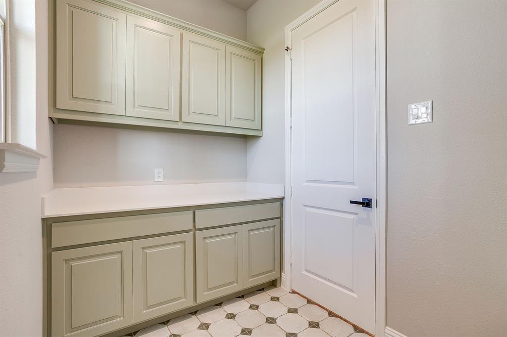 Prairie Wind Estate - Residential