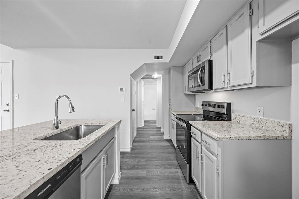 Richland Trace Condos - Residential