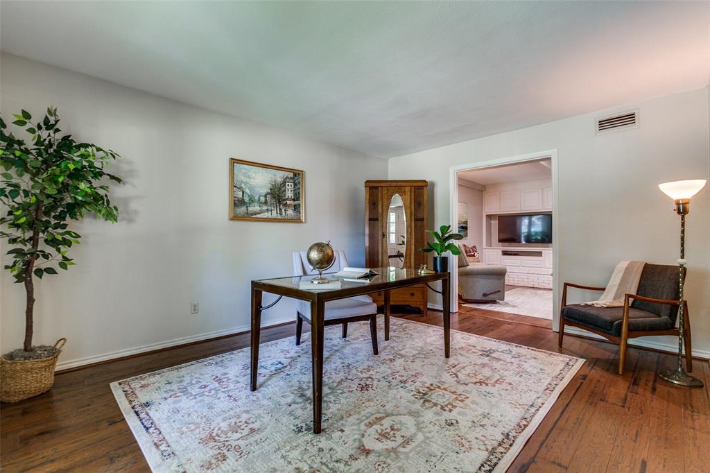 405 Lawndale Drive