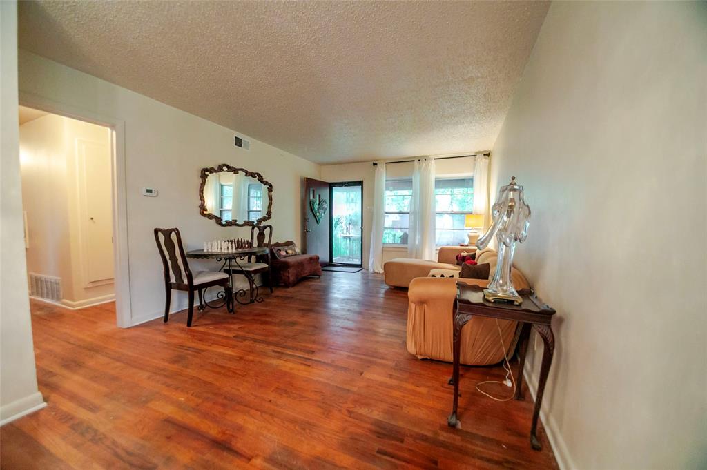 10313 Pinecrest Drive