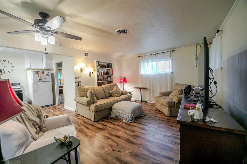 10313 Pinecrest Drive