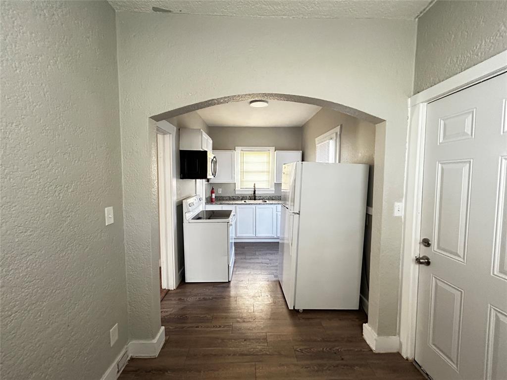 Ellis M G Add - Residential Income