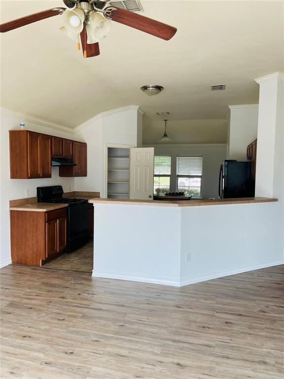 Woodridge Estate - Residential Lease