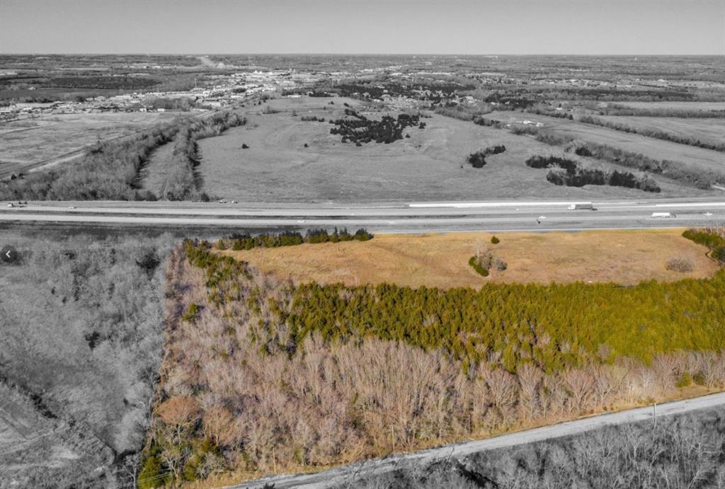 2700 E US Highway 82
