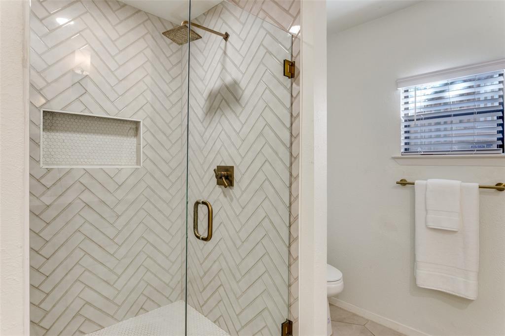 CHAMBERLAIN ARLINGTON HTS 1ST - Residential