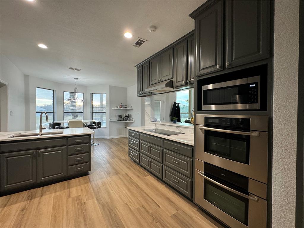 4895 Meadow Breeze Court