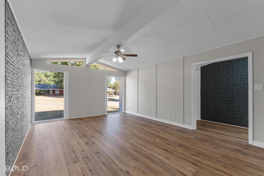 Shreveport, Louisiana 71107, United States, 2 Bedrooms Bedrooms, ,2 BathroomsBathrooms,Residential,Contingent,37583