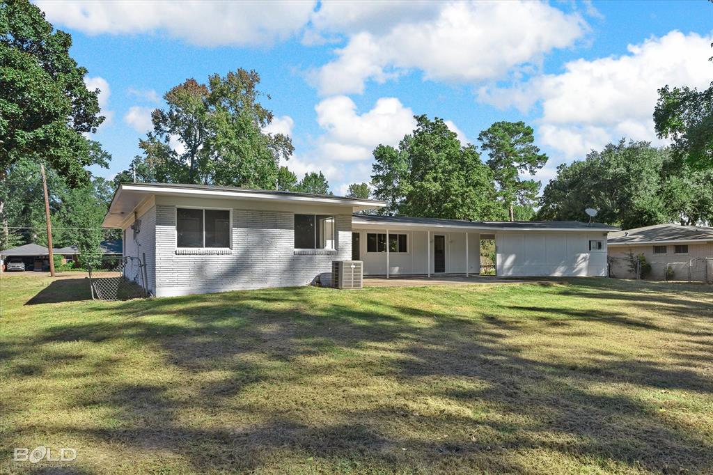 Shreveport, Louisiana 71107, United States, 2 Bedrooms Bedrooms, ,2 BathroomsBathrooms,Residential,Contingent,37583
