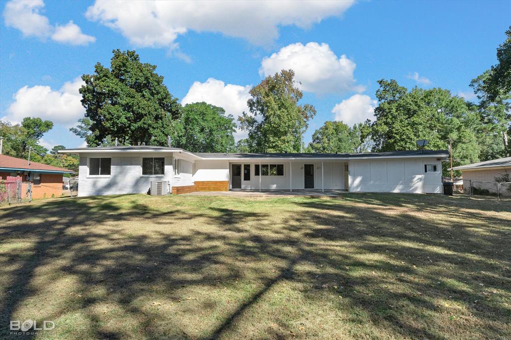 Shreveport, Louisiana 71107, United States, 2 Bedrooms Bedrooms, ,2 BathroomsBathrooms,Residential,Contingent,37583