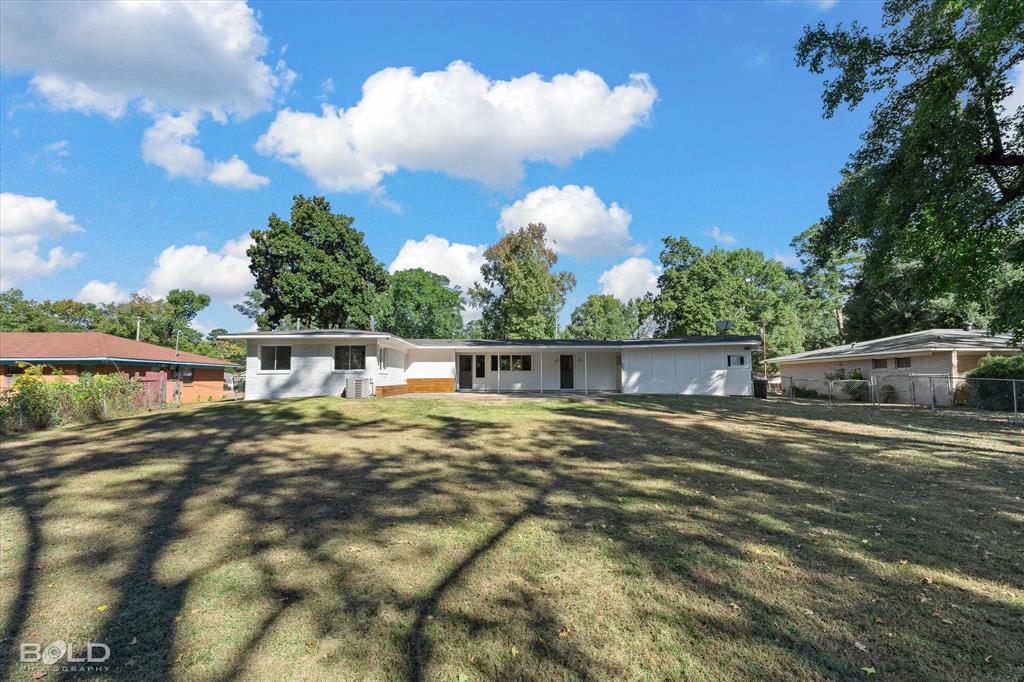Shreveport, Louisiana 71107, United States, 2 Bedrooms Bedrooms, ,2 BathroomsBathrooms,Residential,Contingent,37583