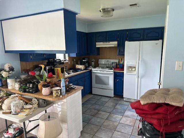 713 W Pecan Street