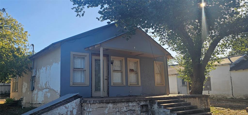 506 E 2nd Street