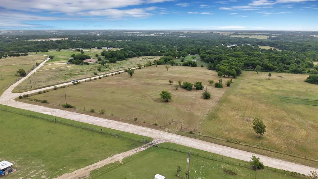 250 Private Road 477
