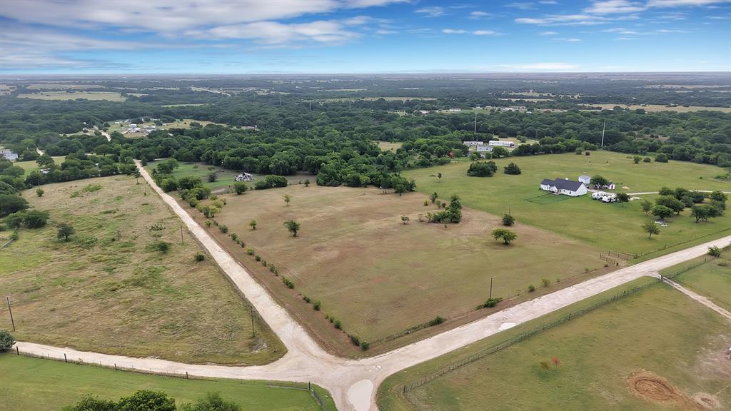 250 Private Road 477