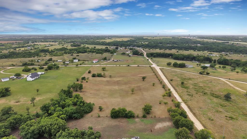 250 Private Road 477