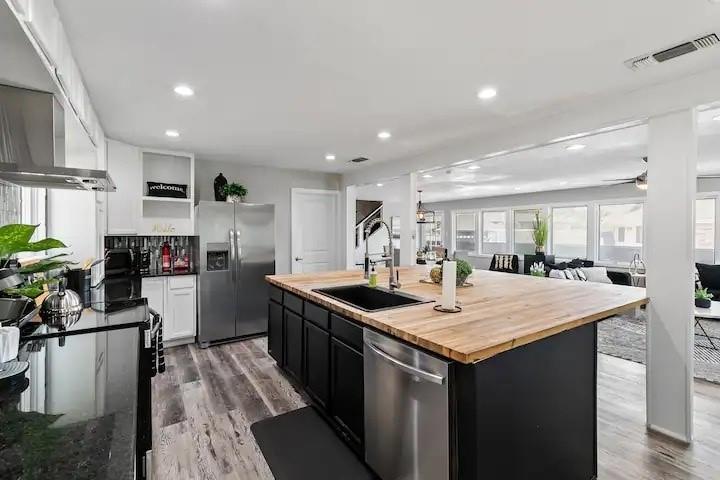 2030 Klondike Street