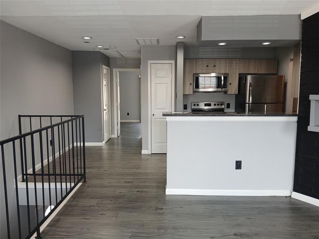 Briarpark Village #8 - Residential Lease