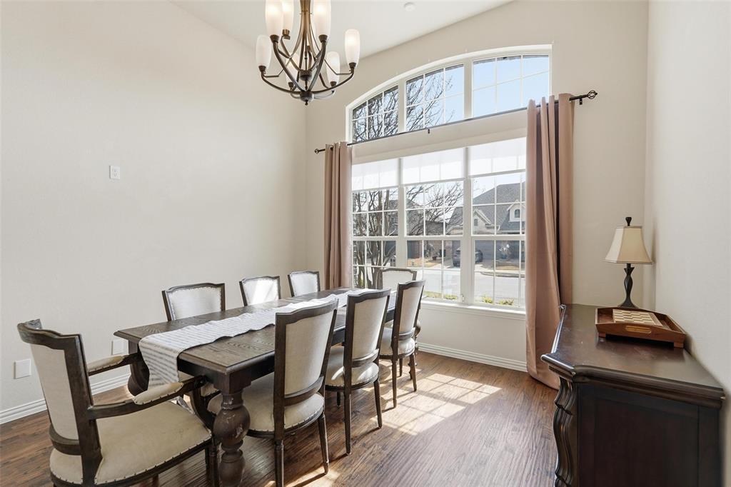 2837 Edinburgh Drive