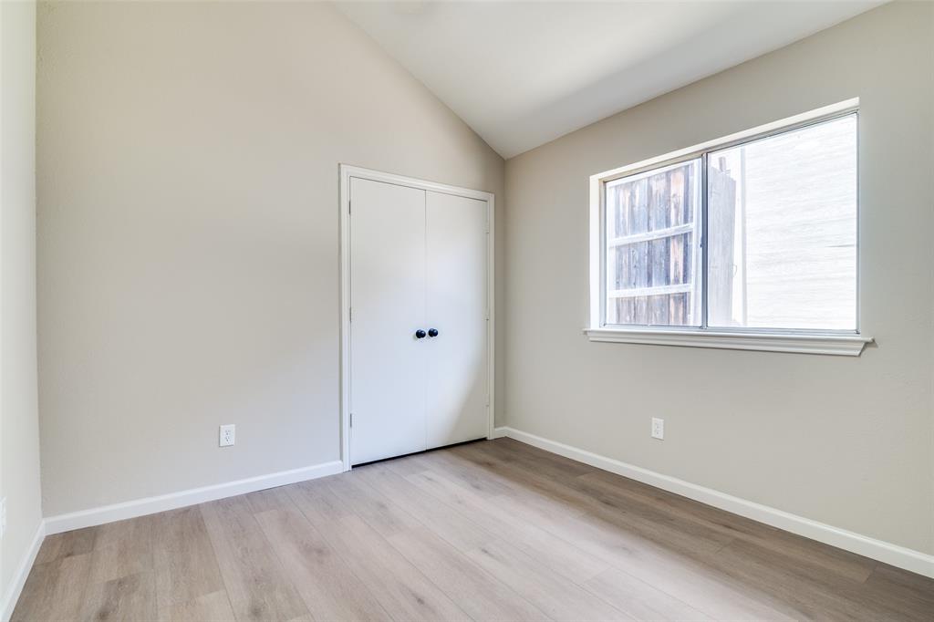 Village Green 01 - Residential