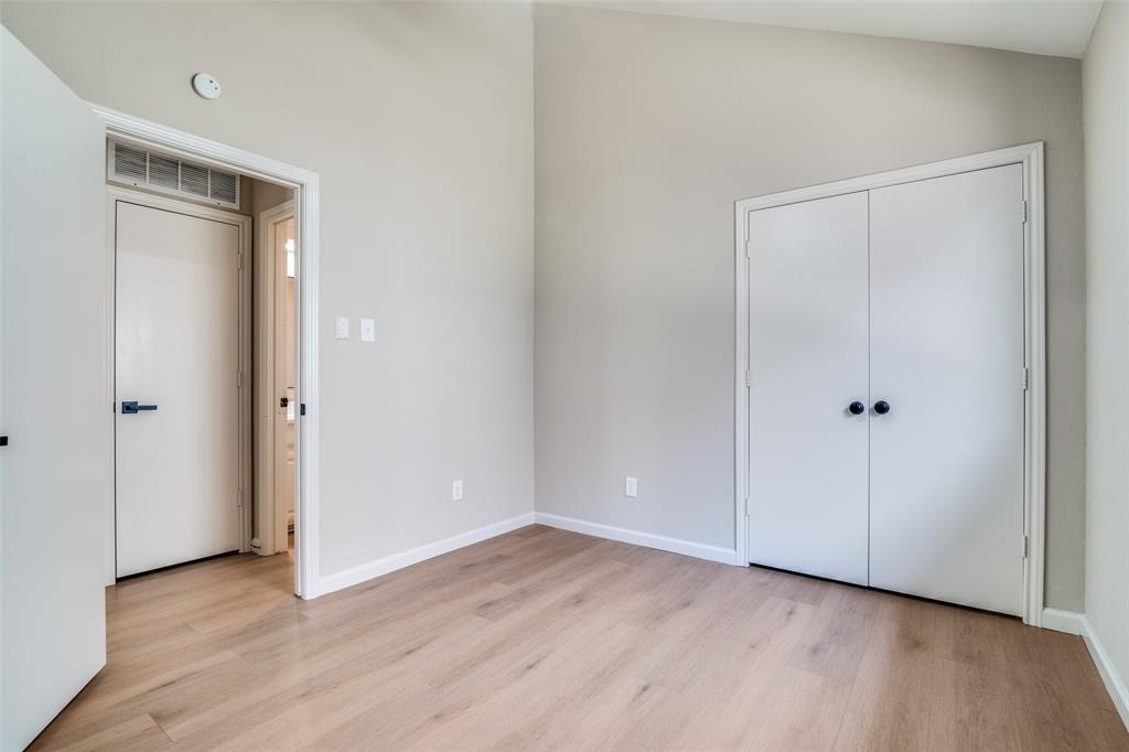 Village Green 01 - Residential