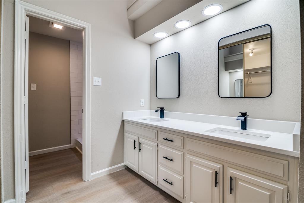 Village Green 01 - Residential