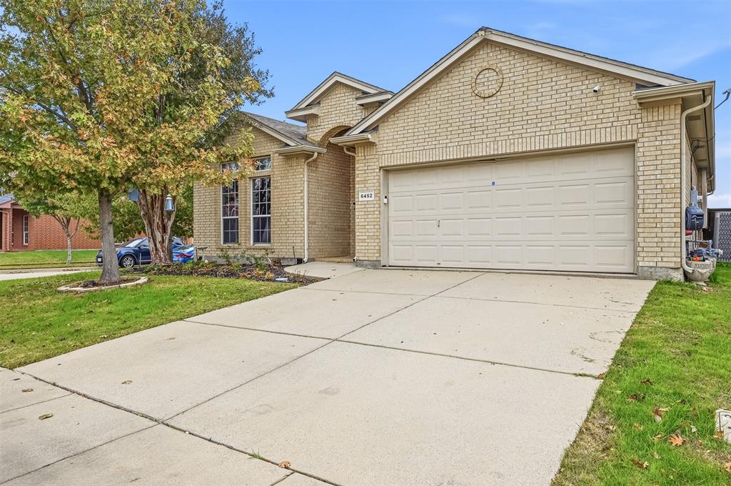 Alexandra Meadows - Residential Lease