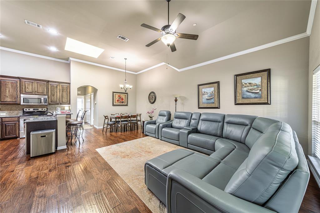 5715 Hummingbird Lane