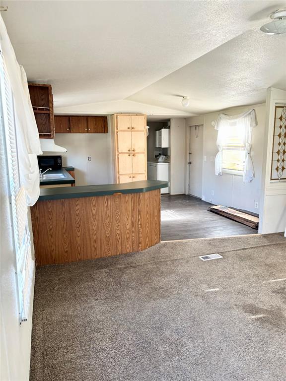 7227 Comanche Trail