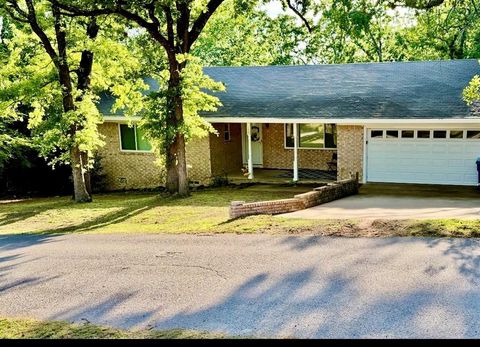 Photo of 1005 Balboa Street, Denison, TX 75020 (MLS # 21247019)