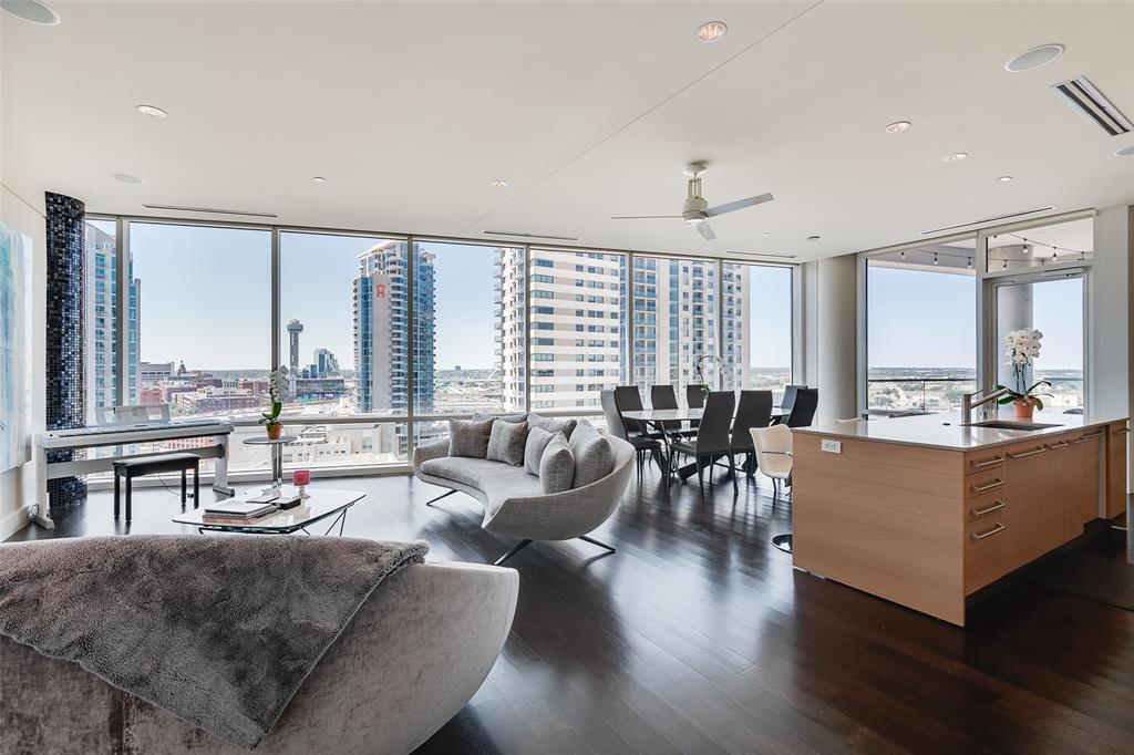 2408 Victory Park Lane 1233