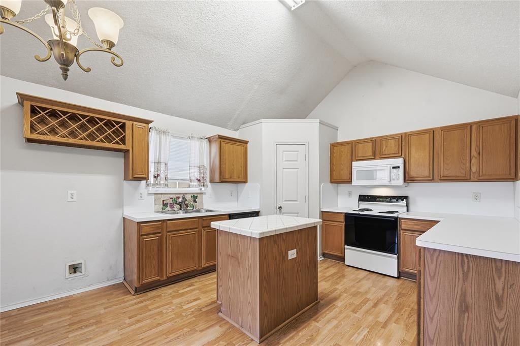 3095 Wildflower Way