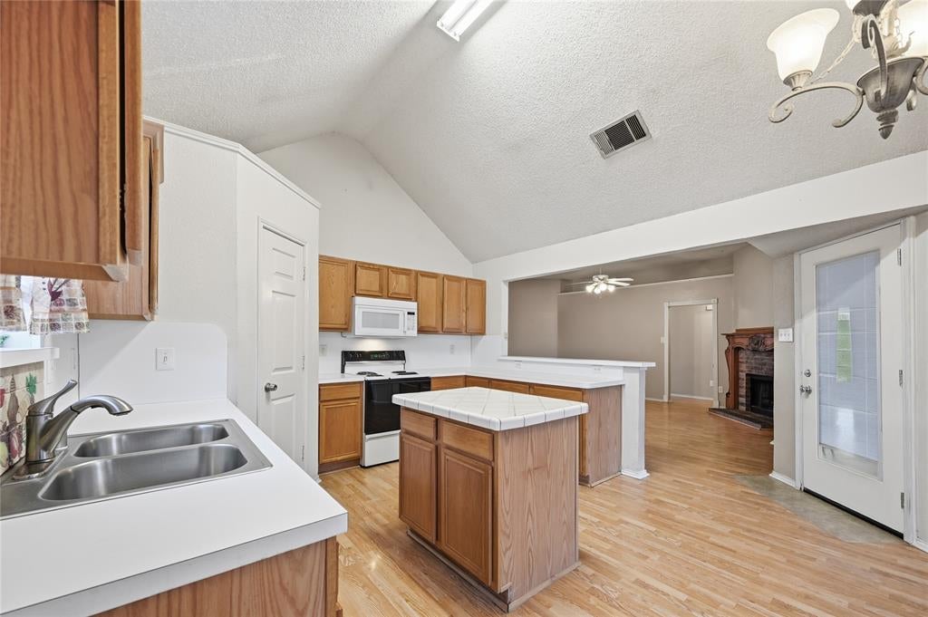 3095 Wildflower Way