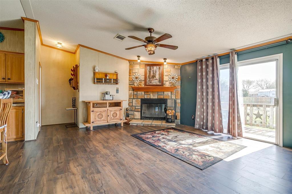 Photo 18 of 40 of 2508 Willow Oak Lane house