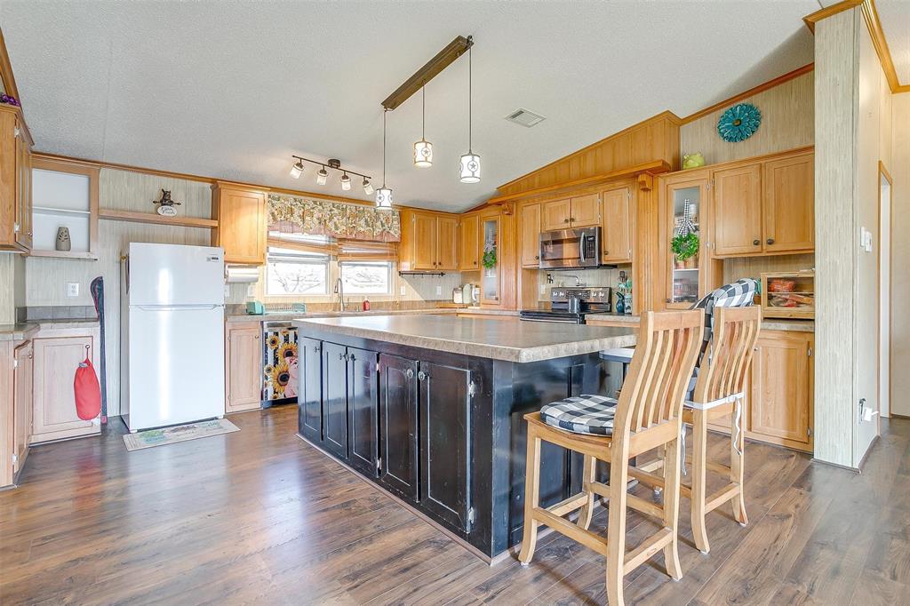Photo 5 of 40 of 2508 Willow Oak Lane house