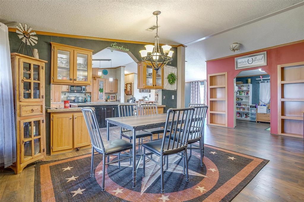 Photo 12 of 40 of 2508 Willow Oak Lane house