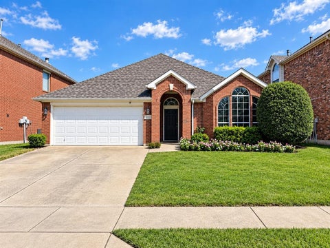 Photo of 4525 Dragonfly Way, Fort Worth, TX 76244 (MLS # 21392871)