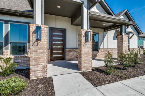 Photo of 815 Evergreen Way, Nevada, TX 75173 (MLS # 21209350)