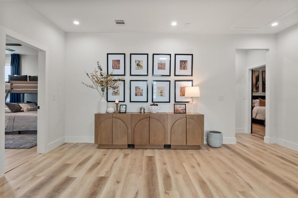 Roosevelt Manor 1st Inst - Residential