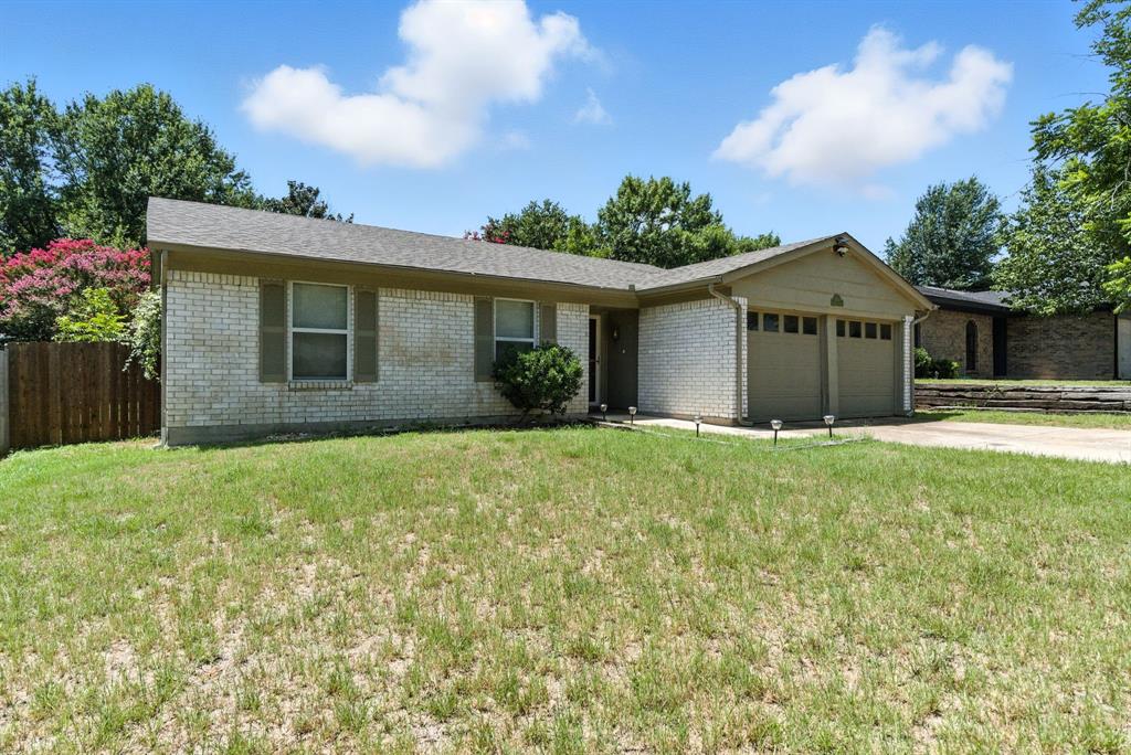 5704 Woodhollow Drive