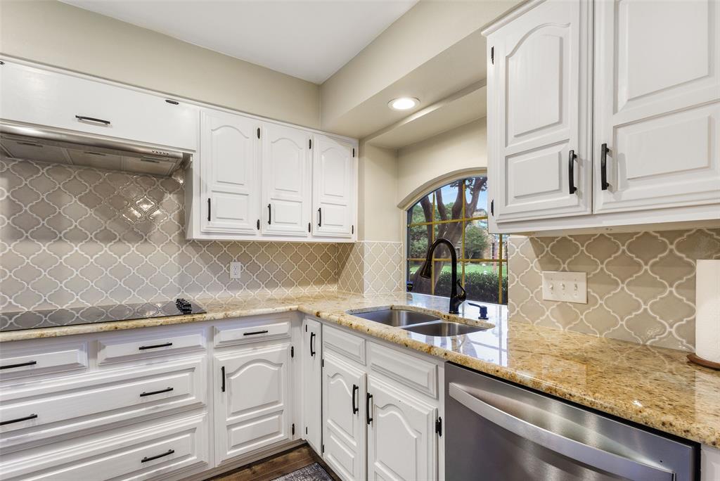 2228 Fountain Head Drive
