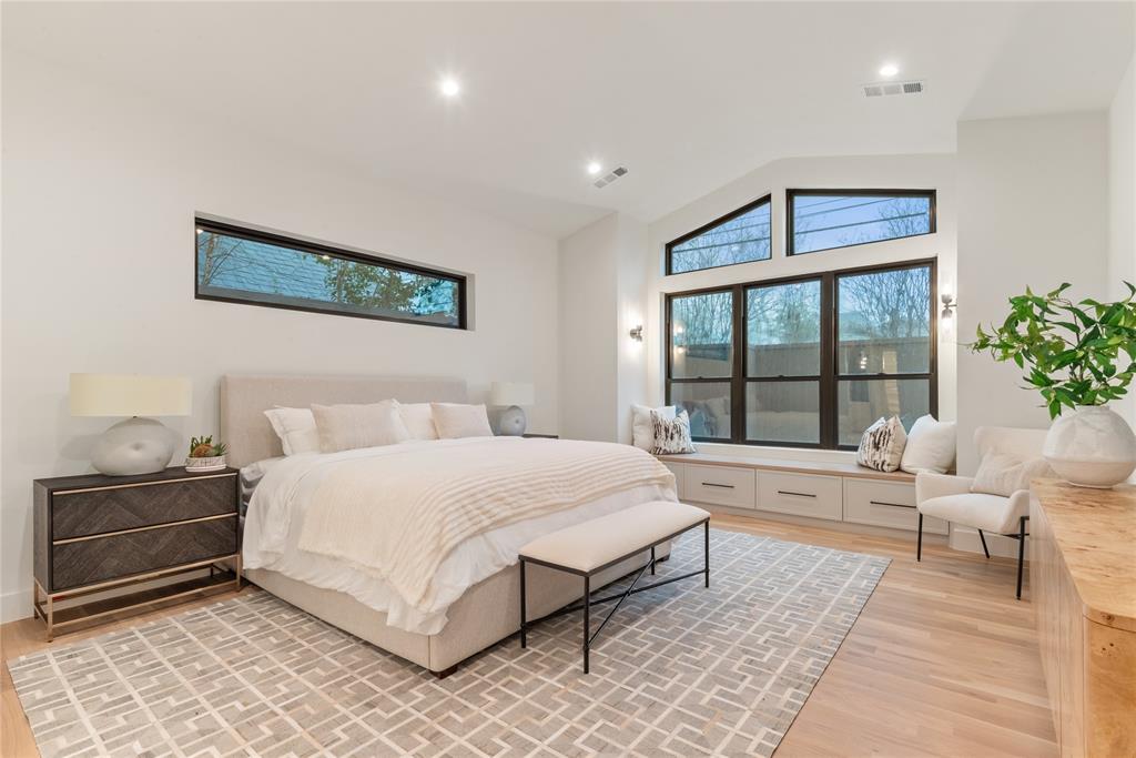 MONTEBELLO PARK - Residential