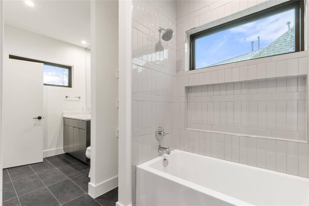 MONTEBELLO PARK - Residential