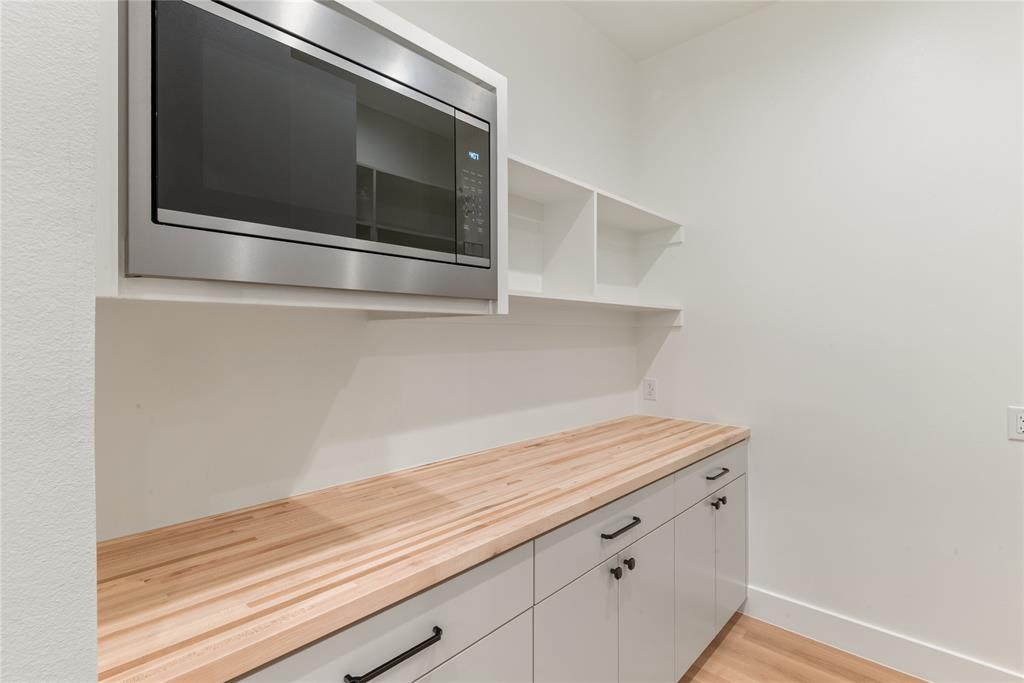 MONTEBELLO PARK - Residential