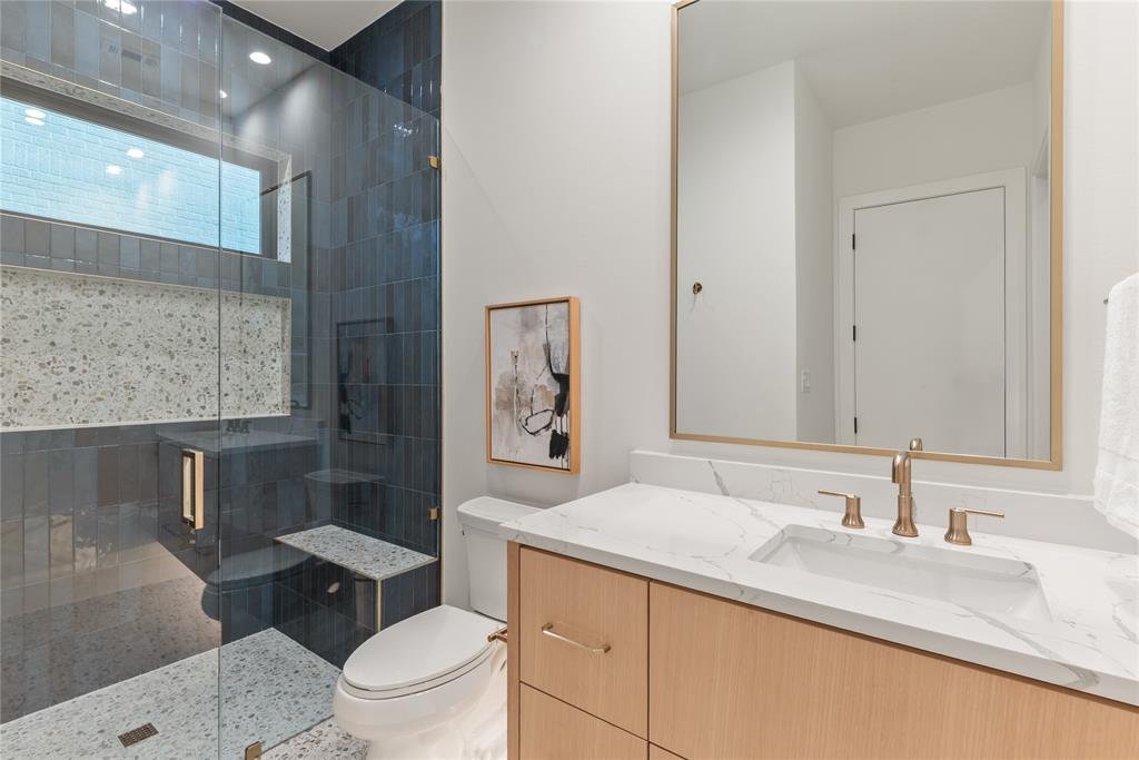 MONTEBELLO PARK - Residential