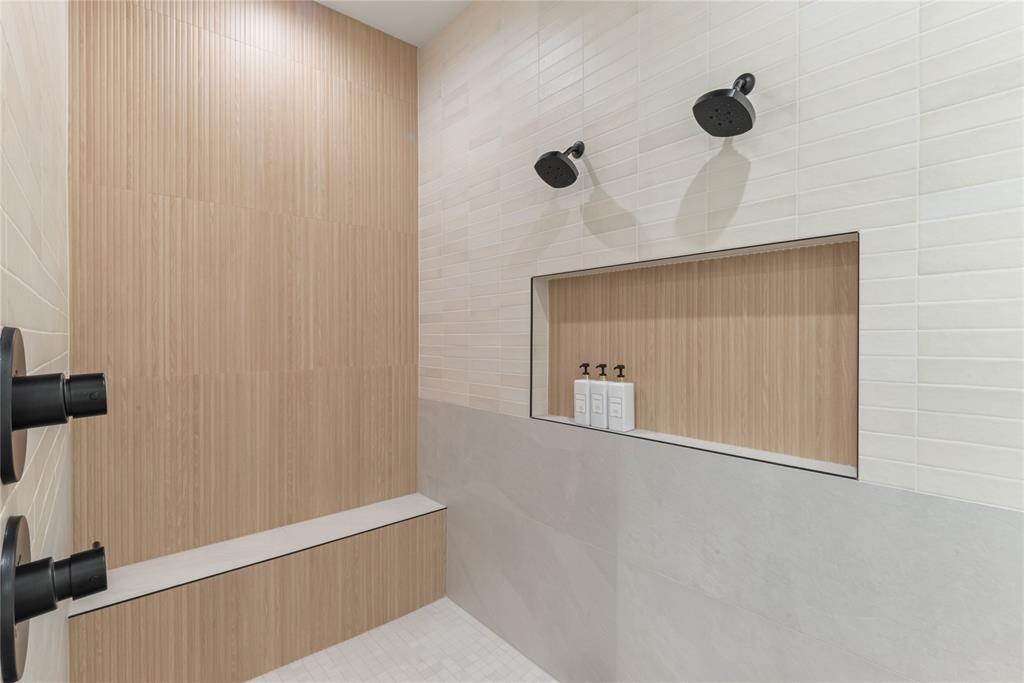 MONTEBELLO PARK - Residential