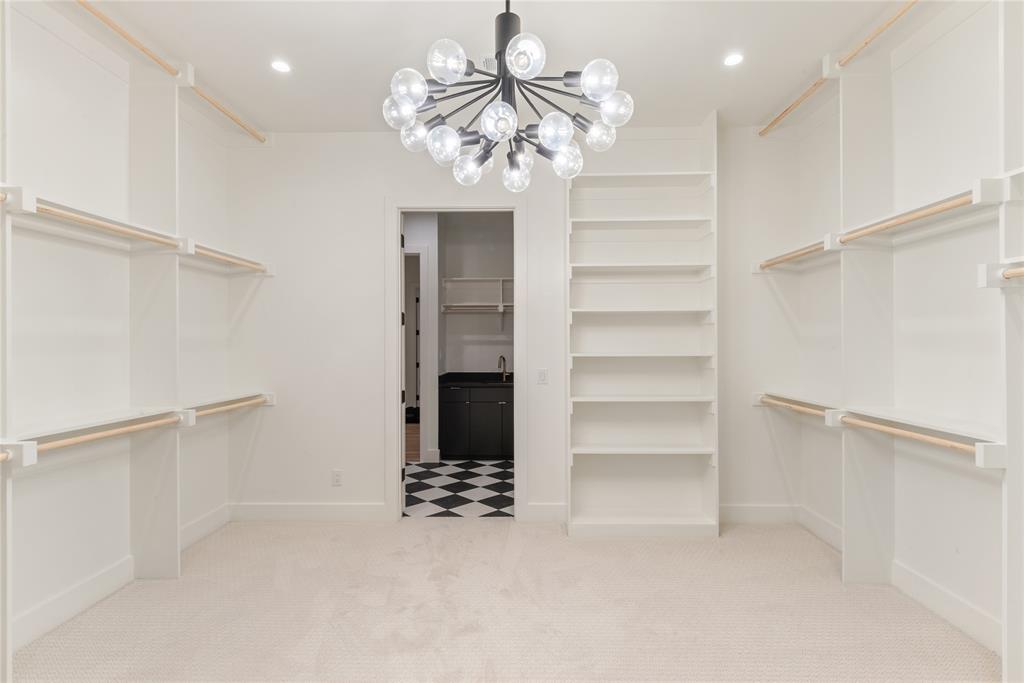 MONTEBELLO PARK - Residential